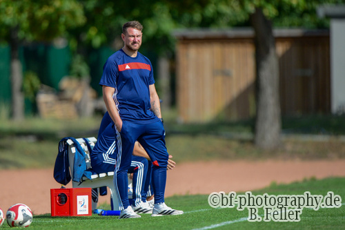 Niko Jose (Trainer Hennigsdorf), Fortuna Babelsberg - FC 98 Hennigsdorf, Landesliga, 2. Spieltag, Saison 26/27, Fussball, 12.09.2026, Potsdam, Foto: Benjamin Feller