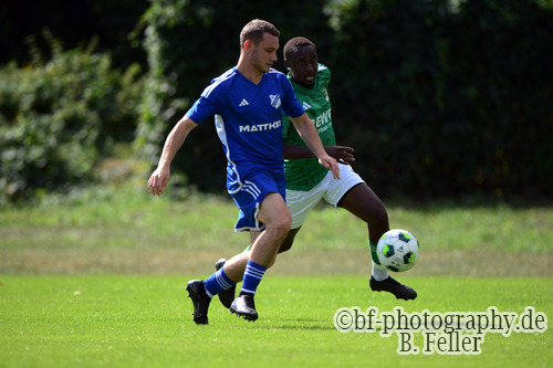 Emilio Wanke (l. Saarmund), Lee Tinashe Marume (r. Golm), SG Gruen Weiss Golm - SG Saarmund, 1. Spieltag, Landesklasse West, Saison 26/27, Fussball, 29.08.2026, Golm, Foto: Benjamin Feller