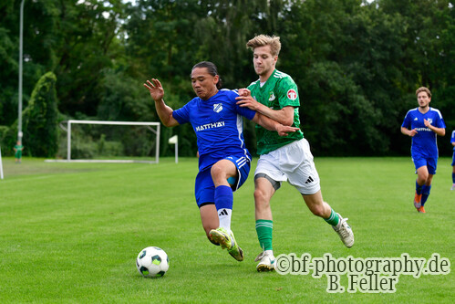 Duc Anh Nguyen (l. Saarmund), Alfons Mensing (r. Golm), SG Gruen Weiss Golm - SG Saarmund, 1. Spieltag, Landesklasse West, Saison 26/27, Fussball, 29.08.2026, Golm, Foto: Benjamin Feller