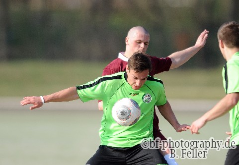 Stefan Roggenbuck (hinten Juventas), Stefen Zieschank (vorn. Babelsberg), Juventas Crew Alpha - FSV Babelsberg 74 II, Kreisliga, 20. Spieltag, 30.03.2014, Foto: Benjamin Feller