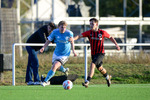 Robin Linthe (l. Teltow), Philipp Bereitschaft (r. Friesack), United Teltow FC - SG Eintracht Friesack,  Kreisoberliga, 9. Spieltag, Fussball, 25.10.2026, Kleinmachnow, Foto: Benjamin Feller