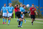 Stephan Schuster (l. Friesack), Robin Linthe (r. Teltow), United Teltow FC - SG Eintracht Friesack,  Kreisoberliga, 9. Spieltag, Fussball, 25.10.2026, Kleinmachnow, Foto: Benjamin Feller
