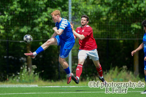 Bartosz Donigiewicz (l. Markendorf), Julius Fenchel (r. Teltow), Teltower FV - SV Blau Weiss Markendorf, Landesklasse Ost, 29. Spieltag, 06.06.2026, Fussball, Teltow, Foto: Benjamin Feller Bartosz Donigiewicz (l. Markendorf), Julius Fenchel (r. Teltow), Teltower FV - SV Blau Weiss Markendorf, Landesklasse Ost, 29. Spieltag, 06.06.2026, Fussball, Teltow, Foto: Benjamin Feller