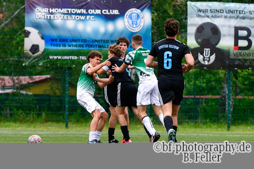Rudelbildung, United Teltow - Gr&uuml;n Wei&szlig; Golm II, Kreisliga B, 29. Spieltag, 07.06.2026, Fussball, Teltow, Foto: Benjamin Feller