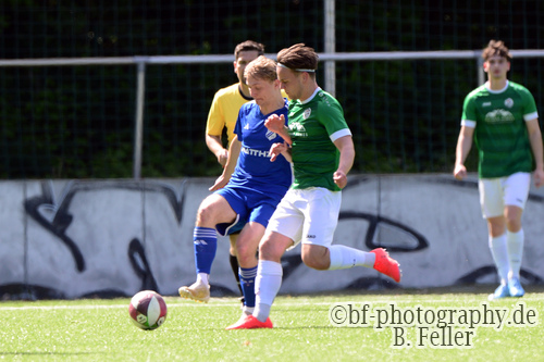 Lukas Liebscher (l. Saarmund), Jonathan Scherer (r. 74), FSV Babelsberg 74  SG Saarmund, Landesklasse West, 26. Spieltag, Oberliga S&uuml;d, Saison 25/26, Fussball, 16.05.2026, Potsdam, Foto: Benjamin Feller