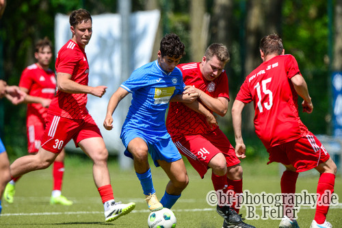 Doriano Luca Paolucci (l. RSV), Anton Oehme (r. Ketzin), RSV Eintracht 1949 U23 - FSV Ketzin-Falkenrehde, Kreisoberliga, 27. SPieltag, Saison 25/26, 17.05.2026, Fussball, Stahnsdorf, Foto: Benjamin Feller