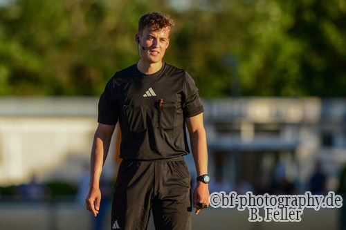 Baldur Berg (Schiedsrichter), RSV Eintracht 1949 U19 - SV Babelsberg 03 U19, Oberer FLB Landespokal A-Junioren, Finale, 27.05.2026, Fussball, Stahnsdorf, Foto: Benjamin Feller