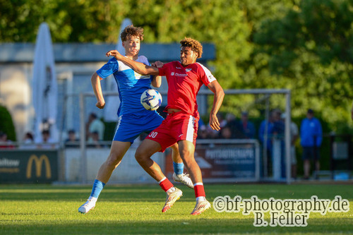 Theodor Wiesner (l. RSV), Timiowei Kubilay Empere (r. Babelsberg), RSV Eintracht 1949 U19 - SV Babelsberg 03 U19, Oberer FLB Landespokal A-Junioren, Finale, 27.05.2026, Fussball, Stahnsdorf, Foto: Benjamin Feller