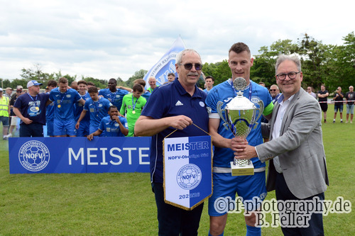 RSV Eintracht - SC Freital, Jubel nach dem Spiel, Meisterfeier und Aufstieg, Oberliga S&uuml;d, Saison 25/26, Fussball, 30.05.2026, Stahnsdorf, Foto: Benjamin Feller