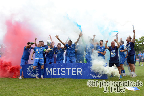 RSV Eintracht - SC Freital, Jubel nach dem Spiel, Meisterfeier und Aufstieg, Oberliga S&uuml;d, Saison 25/26, Fussball, 30.05.2026, Stahnsdorf, Foto: Benjamin Feller