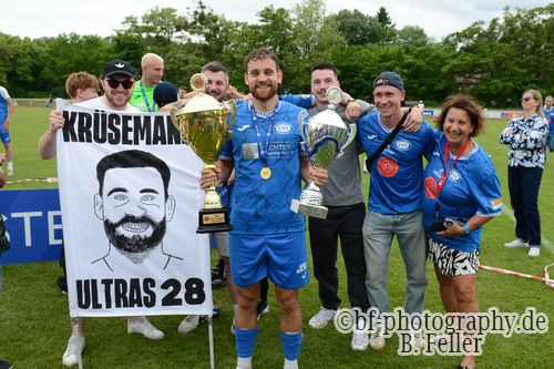 RSV Eintracht - SC Freital, Jubel nach dem Spiel, Meisterfeier und Aufstieg, Oberliga S&uuml;d, Saison 25/26, Fussball, 30.05.2026, Stahnsdorf, Foto: Benjamin Feller