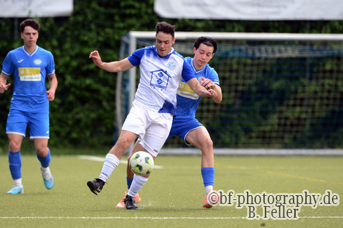 Daniel Cikin (l. Berge), Giso Koschembahr (r. RSV), RSV Eintracht 1949 U23 - SV Germania Berge, Kreisoberliga, 28. Spieltag, 31.05.2026, Fussball, Stahnsdorf, Foto: Benjamin Feller