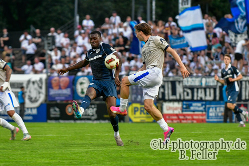 Charles Jesaja Herrmann (l. Babelsberg), Elias L&ouml;der (r. Jena), SV Babelsberg 03 - FC Carl Zeiss Jena, Regionalliga Nordost, 2. Spieltag, Saison 26/27, Fussball, 31.07.2026, Potsdam, Foto: Benjamin Feller