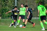 Kenan Reuter (l. RTeltow), Eric Maximilian Schmidt (m. Ruhlsdorf), Leonard Kimi K&auml;mpf (r. Teltow), SV Ruhlsdorf - United Teltow FC, Kreisliga B, 1. Spieltag, Saison 25/26, 04.04.2025, Teltow, Foto: Benjamin Feller