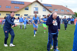 Sektdusche f&uuml;r Patrick Hinze (Trainer RSV), Jubel RSV, RSV Eintracht 1949 - VFC Plauen, 28. Spieltag, Oberliga S&uuml;d, Saison 25/26, Fussball, 09.05.2026, Stahnsdorf, Foto: Benjamin Feller