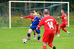 John Jugin Rambow (l. Michendorf), Gramos Rexha (r. Saarmund), SG Saarmund - SG Michendorf, Ladesklasse West, 8. Spieltag, Fussball, 24.10.2026, Saarmund, Foto: Benjamin Feller