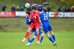 Max Asmus (l. Saarmund), Thorsten Josef Haubner (m. Michendorf), Nicolas Gimsa (r. Saarmund),  SG Saarmund - SG Michendorf, Ladesklasse West, 8. Spieltag, Fussball, 24.10.2026, Saarmund, Foto: Benjamin Feller